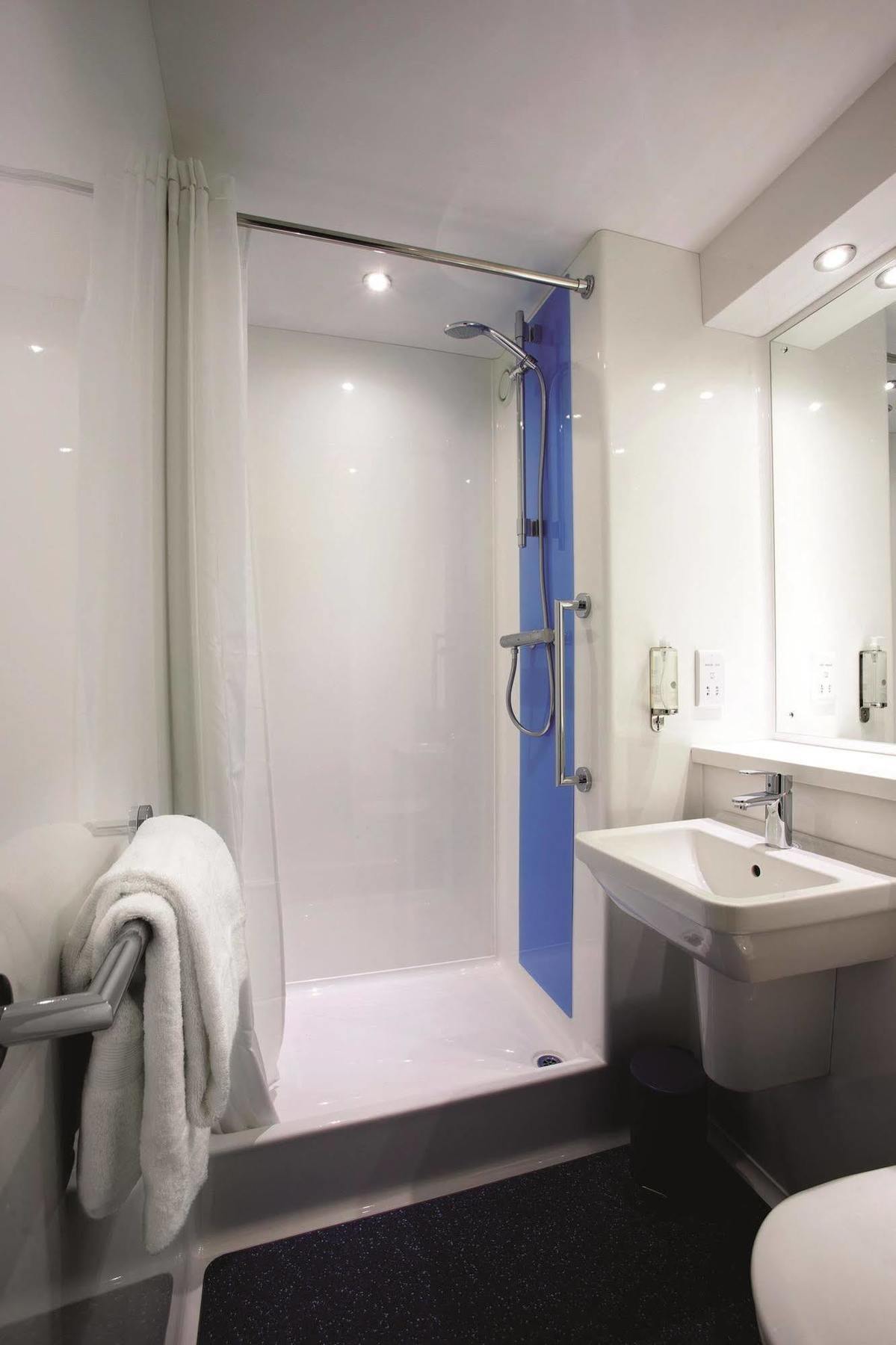 Travelodge London Stratford Hotel Εξωτερικό φωτογραφία
